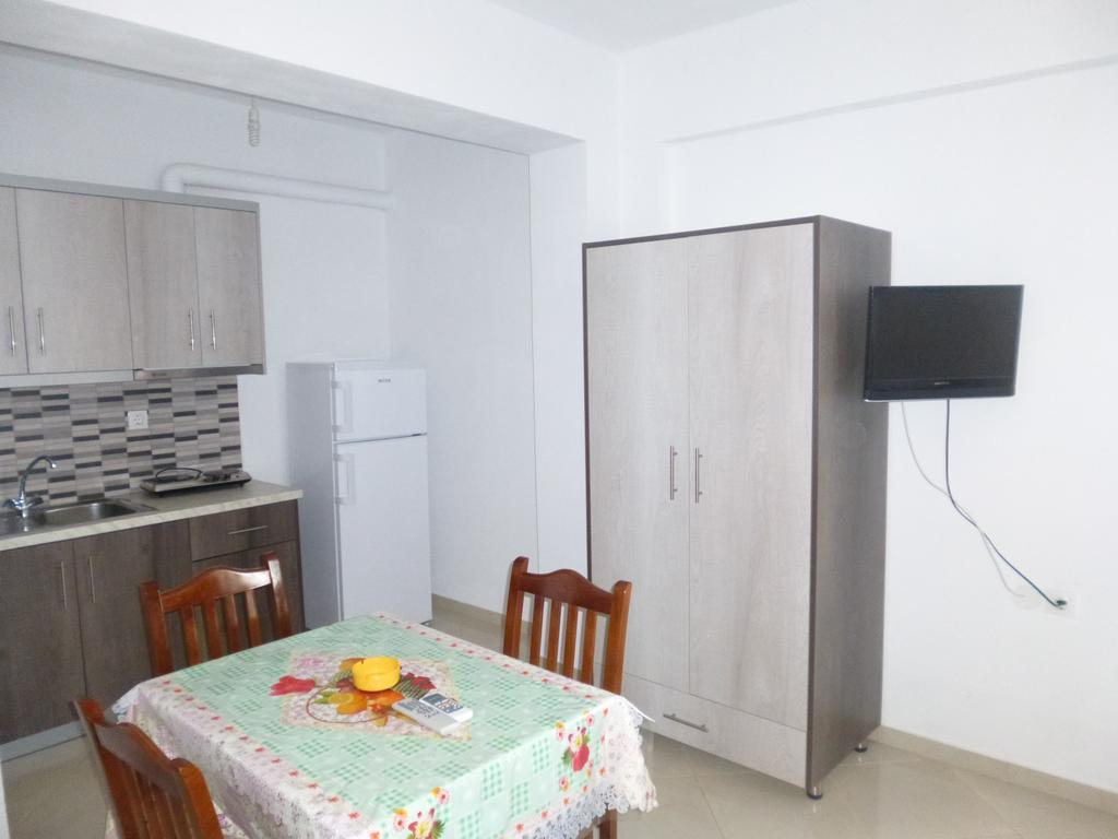 Ylli Mance Apartments Ksamil Quarto foto